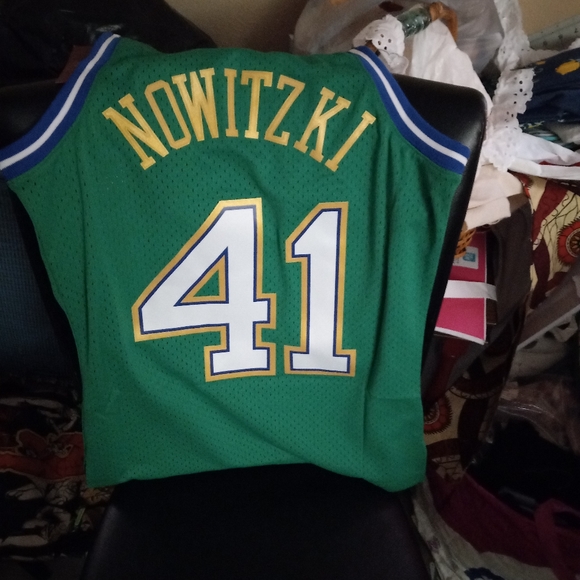 Dallas Makericks jersey - Picture 2 of 4